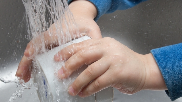 Washing Dishes By Hand May Reduce Risk Of Allergies Allergies Info