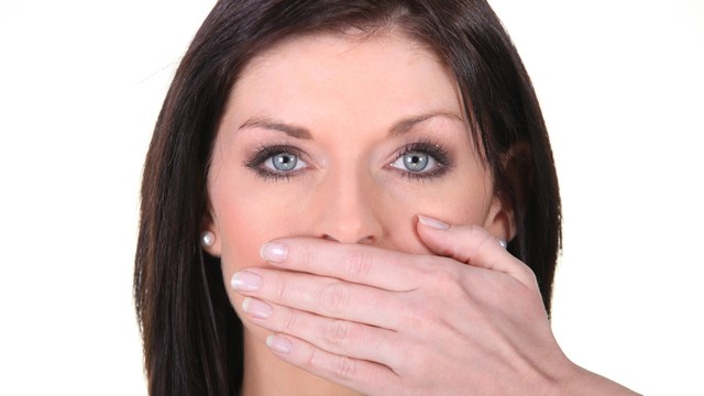 a woman confesses she didn't know about gum disease