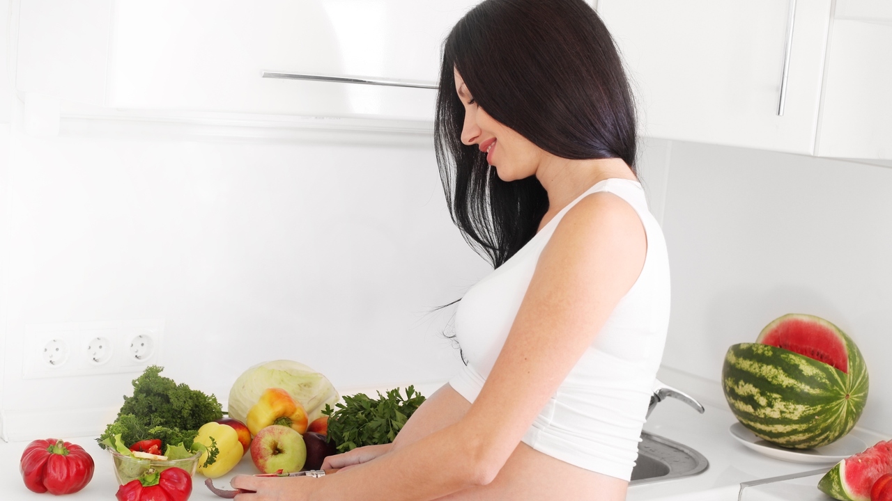 Foods to Avoid While You're Pregnant