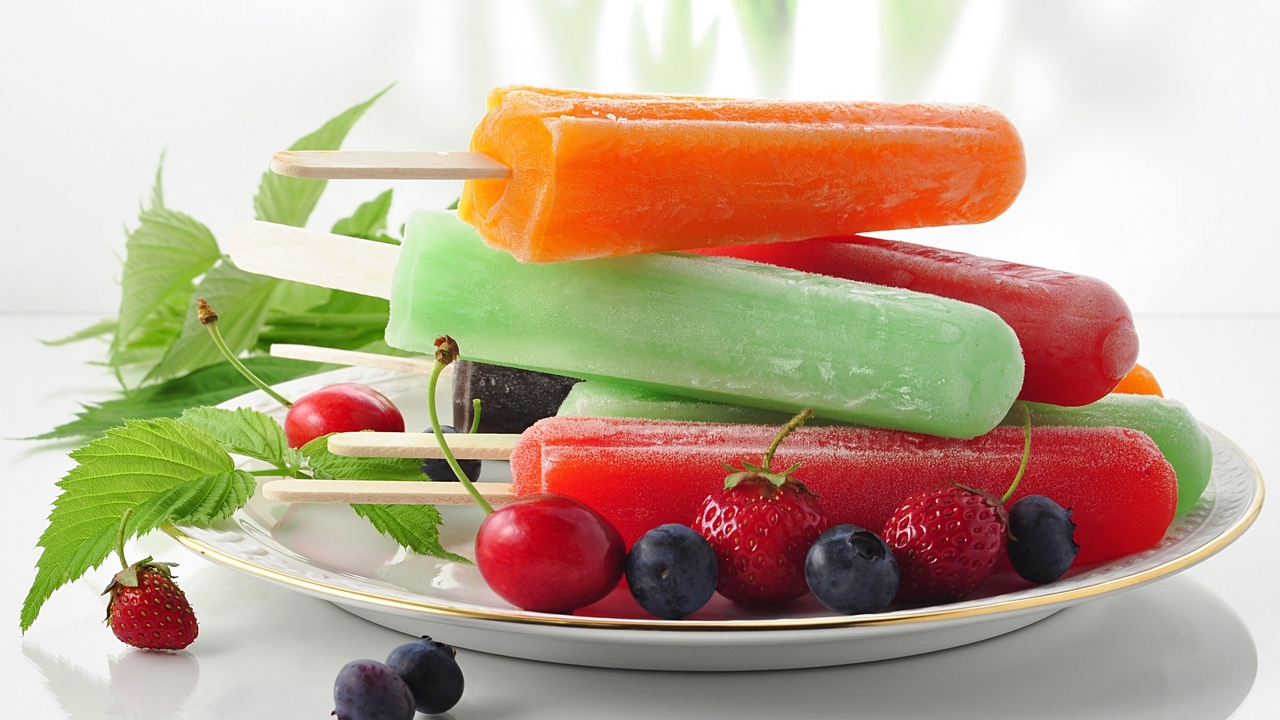 Healthy Homemade Ice Pops for Hot Summer Days