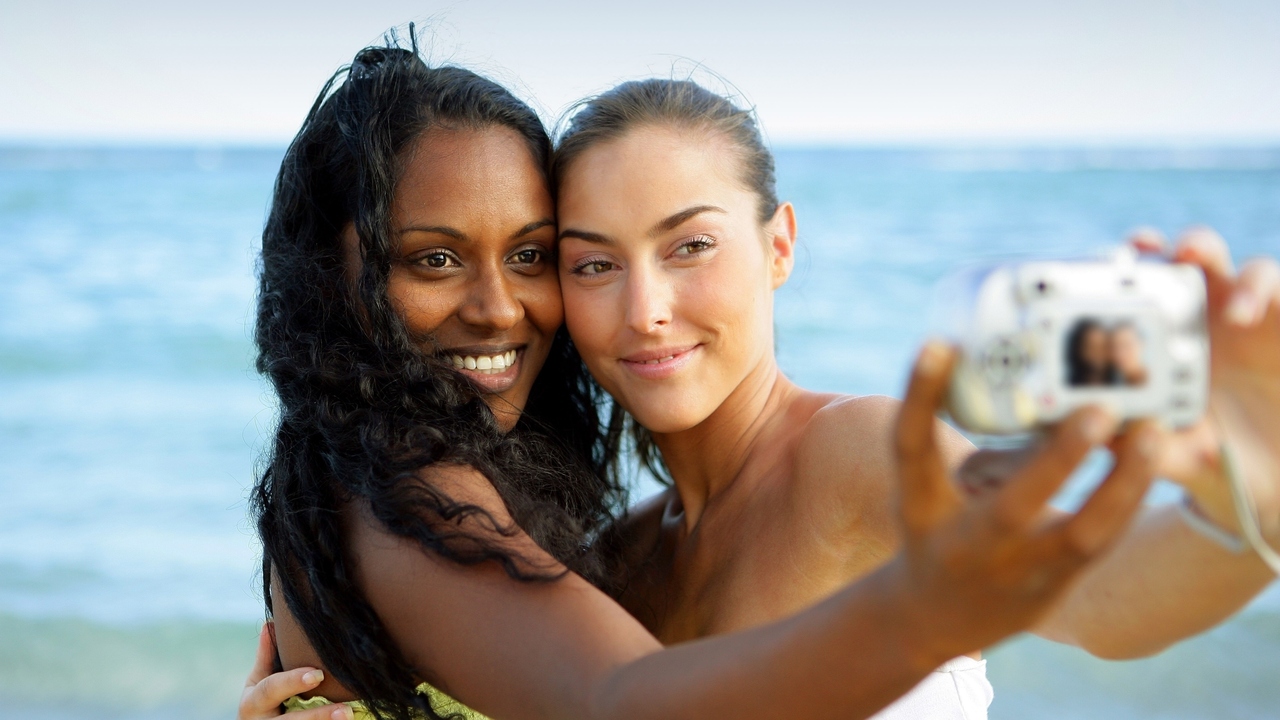 Trust Your Sunscreen — Not Your Skin Color!