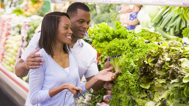 African-American women's breast cancer risk is lowered by eating vegetables